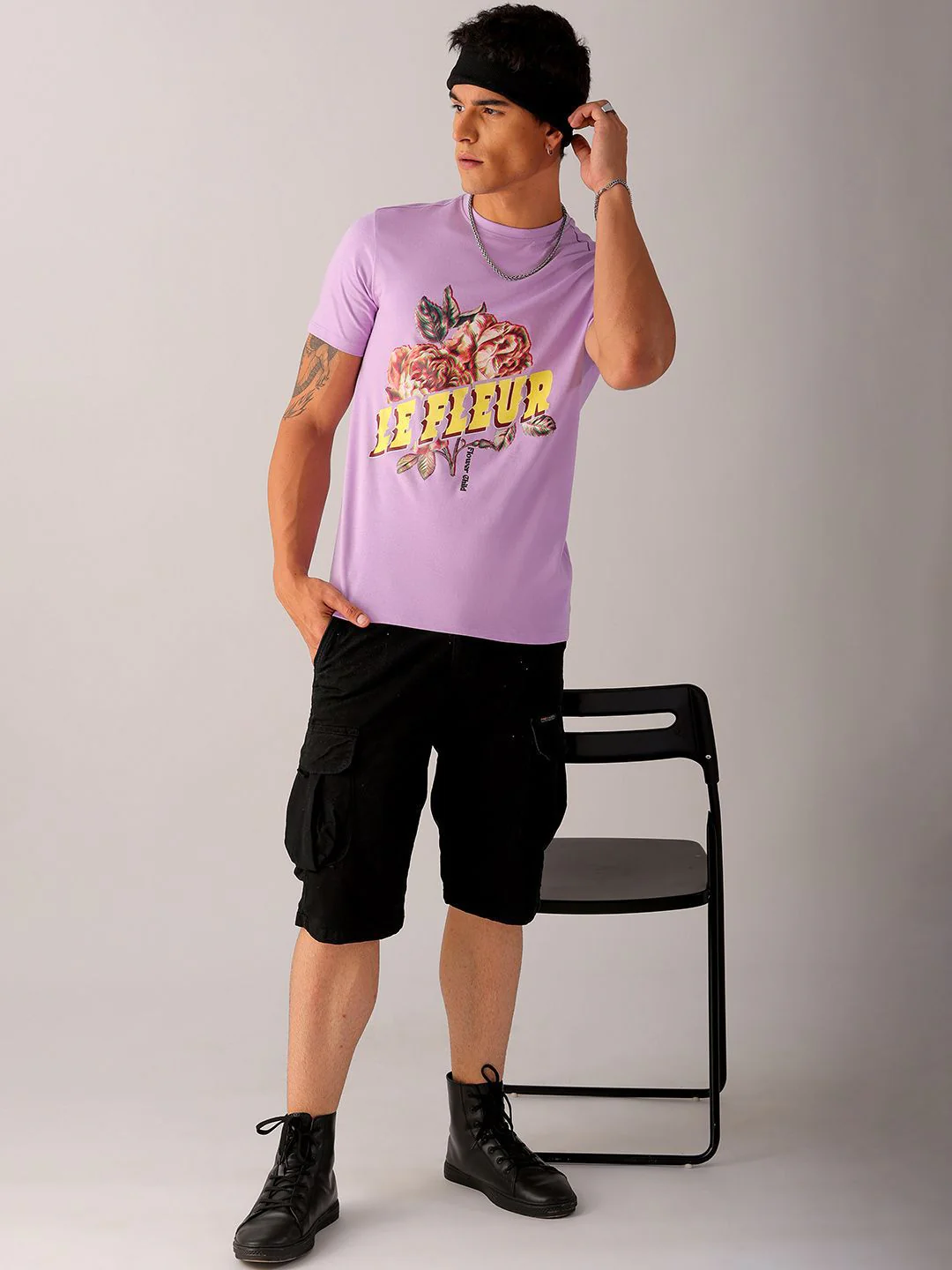 The Indian Garage Co Men Floral Printed Slim Fit T-shirt - Image 4