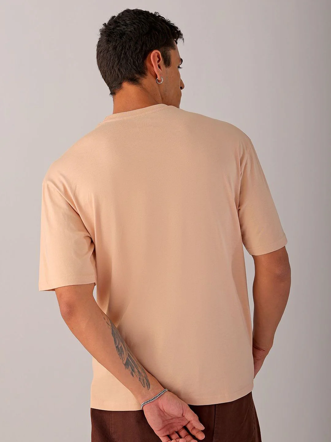 The Indian Garage Co Men Graphic Printed Boxy Oversized Pure Cotton T-shirt - Image 4