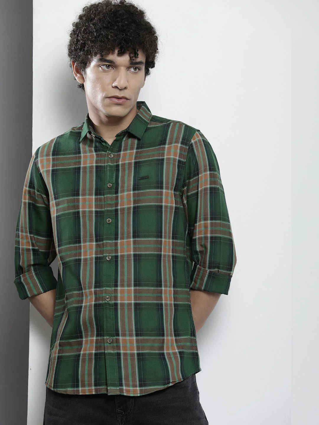 The Indian Garage Co Men Green & Beige Tartan Checks Checked Casual Shirt - Image 5