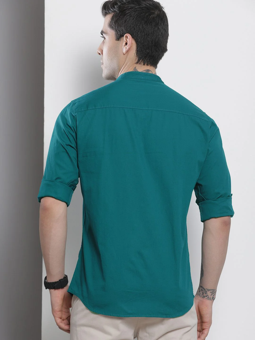 The Indian Garage Co Men Green Solid Cotton Casual Shirt - Image 6