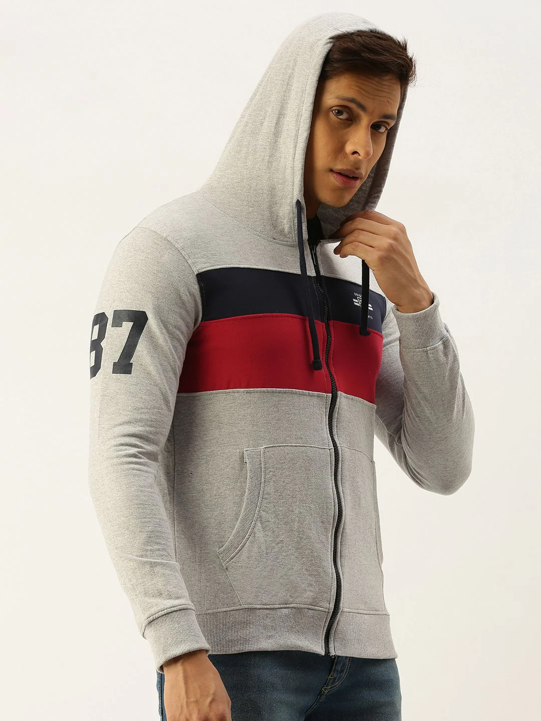 The Indian Garage Co Men Grey Melange & Navy Blue Colourblocked Hooded Sweatshirt - Image 3