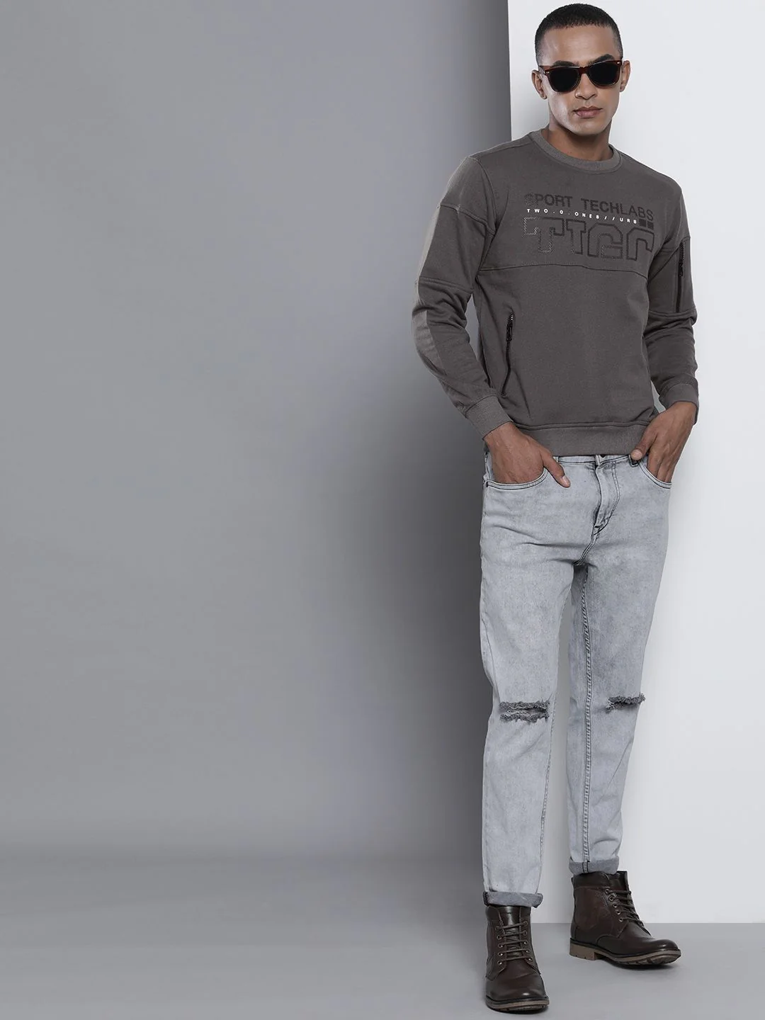 The Indian Garage Co Men Grey Printed Sweatshirt - Image 4