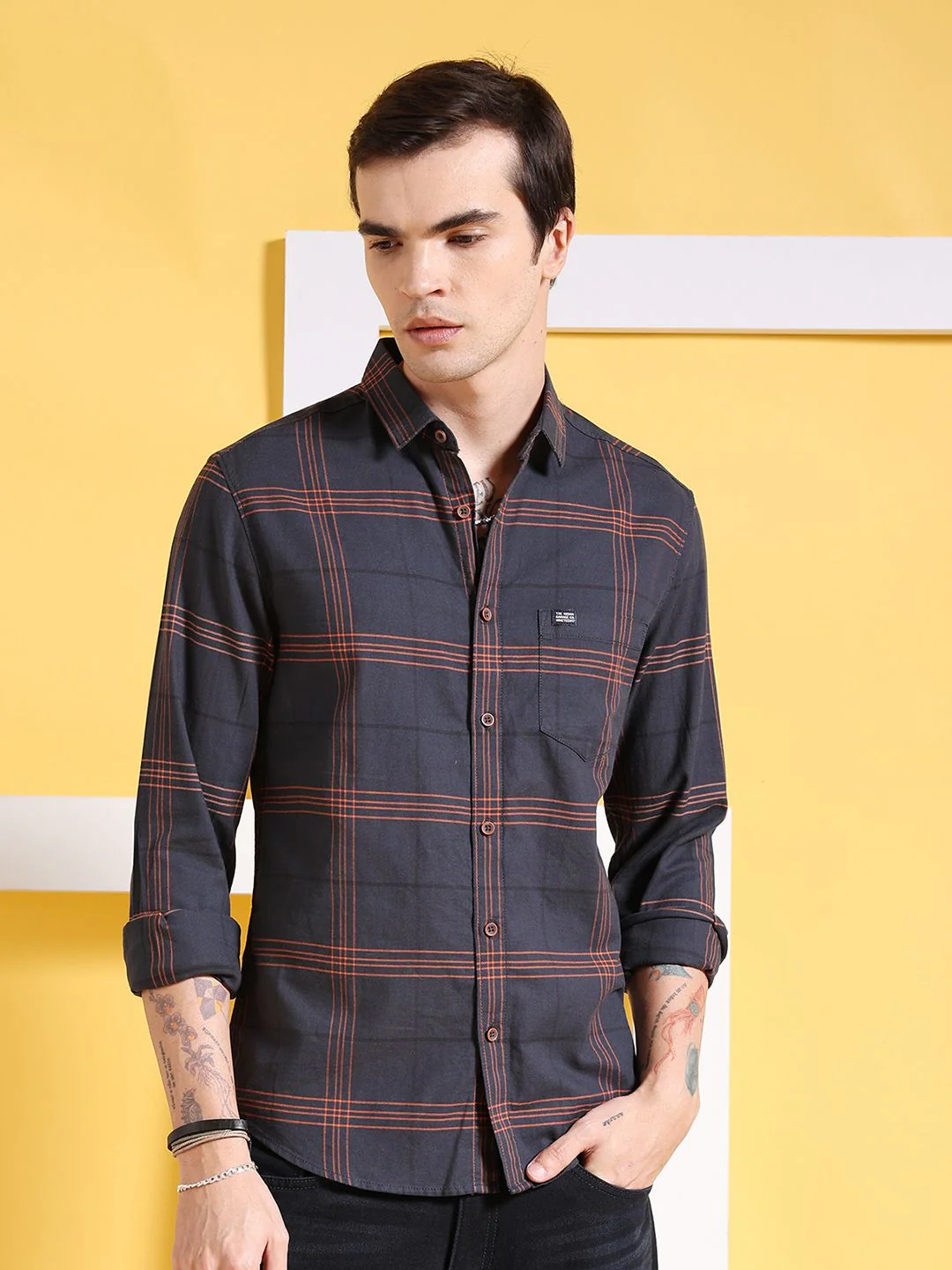 The Indian Garage Co Men Grey Slim Fit Checked Casual Shirt - Image 2