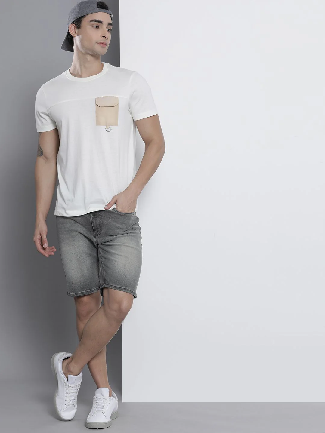 The Indian Garage Co Men Grey Slim Fit Denim Shorts - Image 5