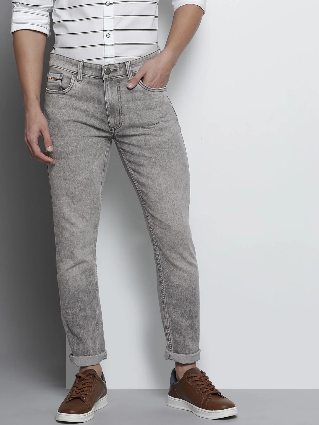 The Indian Garage Co Men Grey Slim Fit Light Fade Stretchable Jeans
