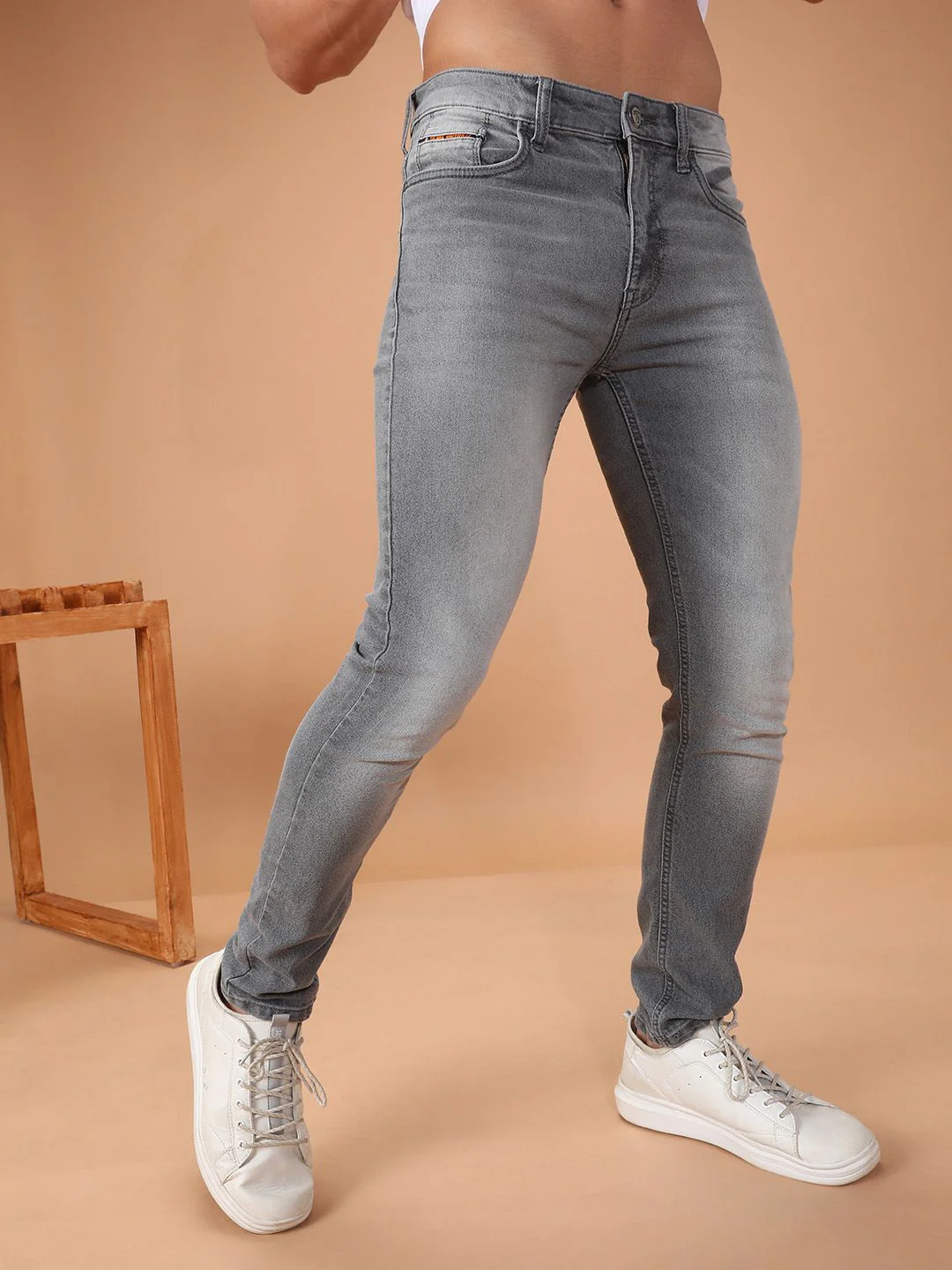 The Indian Garage Co Men Grey Slim Fit Mid-Rise Clean Look Jeans - Image 2
