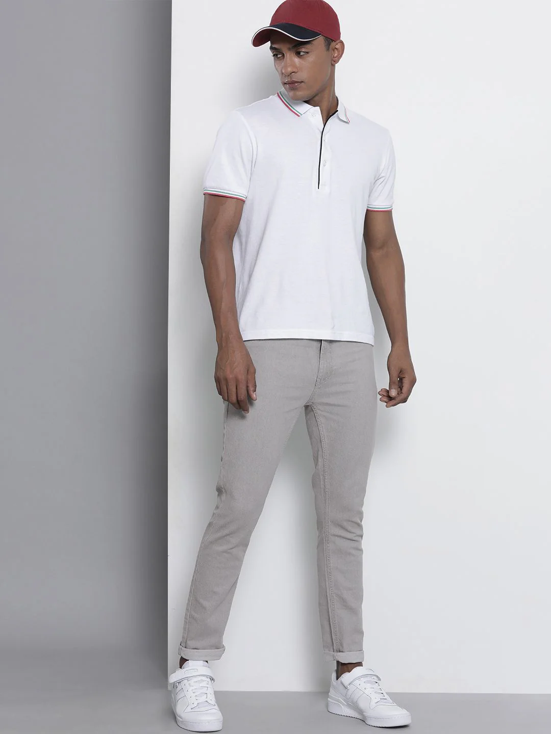 The Indian Garage Co Men Grey Slim Fit Mid-Rise Clean Look Stretchable Jeans - Image 5
