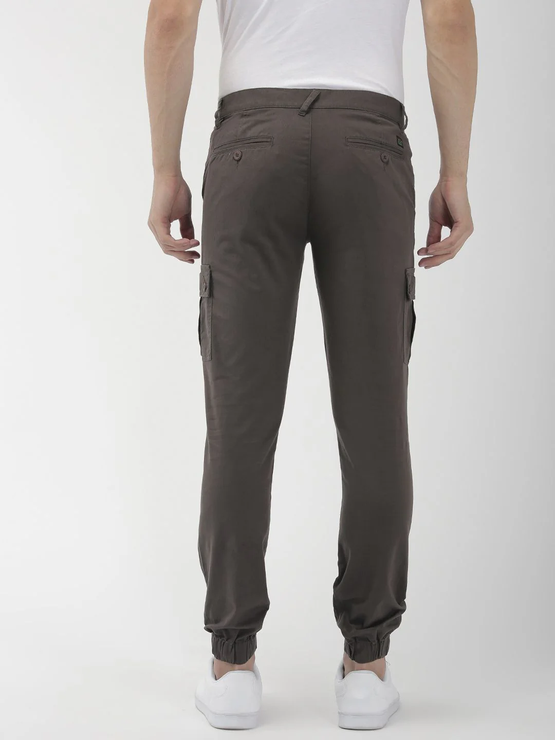 The Indian Garage Co Men Grey Slim Fit Solid Cargo Style Joggers - Image 3