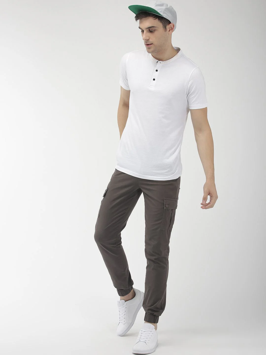 The Indian Garage Co Men Grey Slim Fit Solid Cargo Style Joggers - Image 5