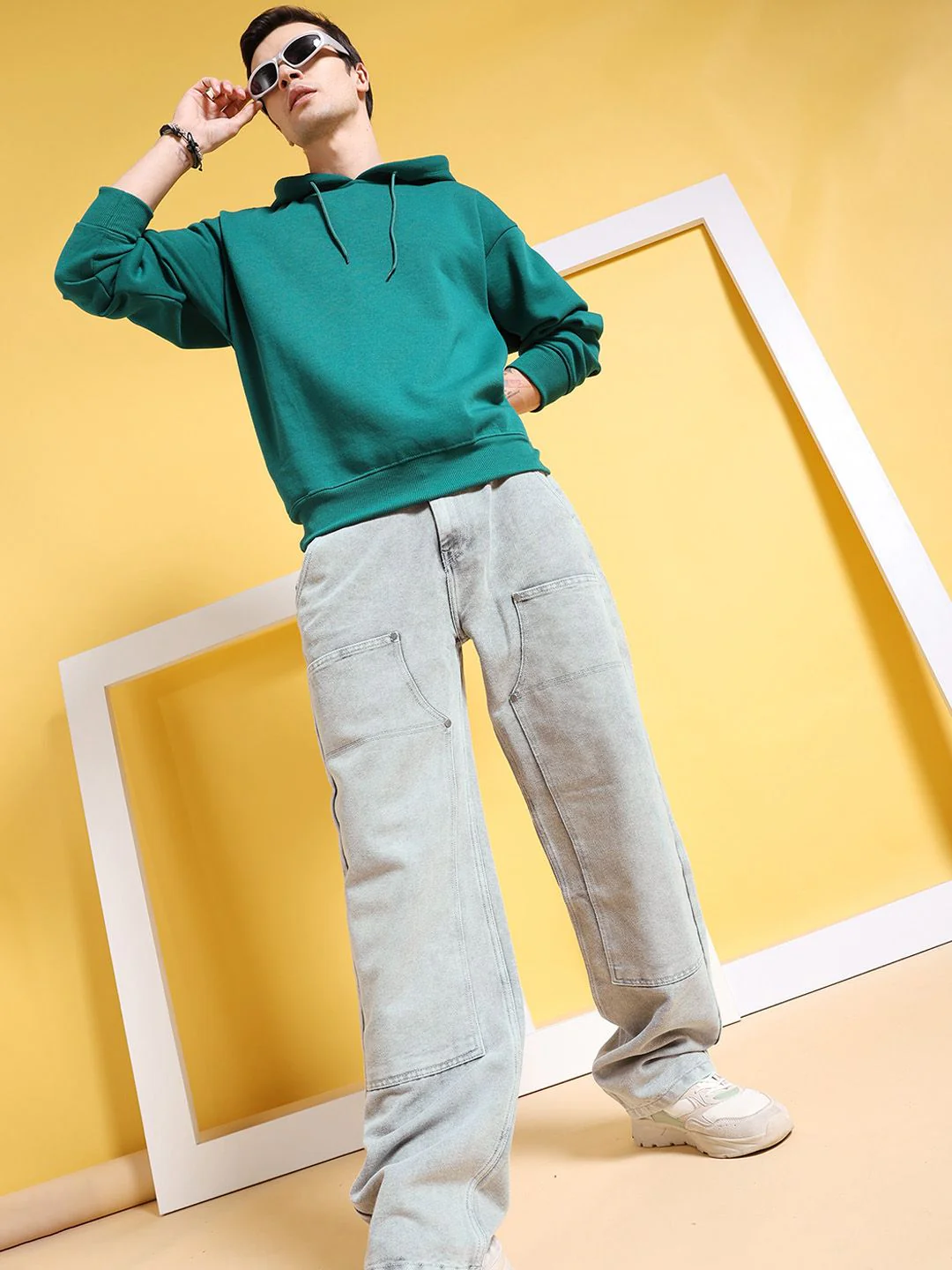 The Indian Garage Co Men Pure Cotton Heavy Fade Mid-Rise Baggy Fit Jeans - Image 5