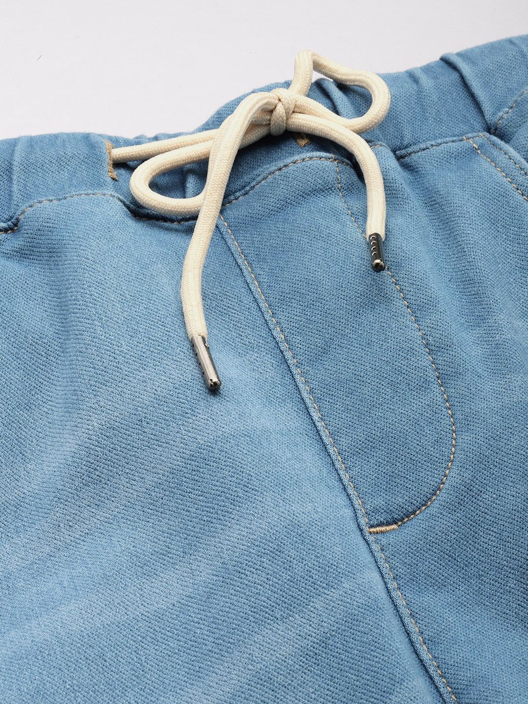 The Indian Garage Co Men Light Fade Stretchable Cargo Jeans - Image 4
