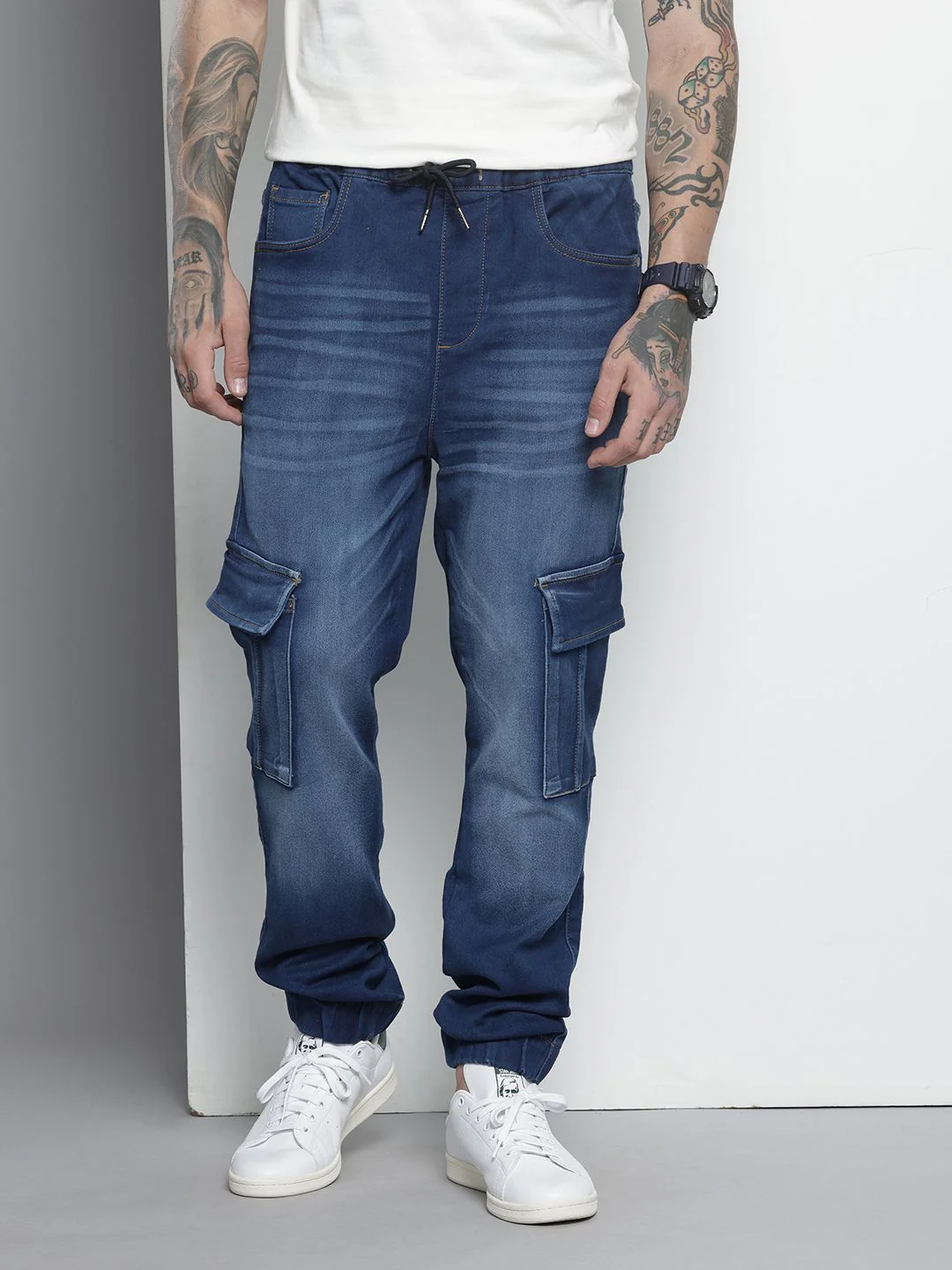 The Indian Garage Co Men Light Fade Stretchable Cargo Jeans