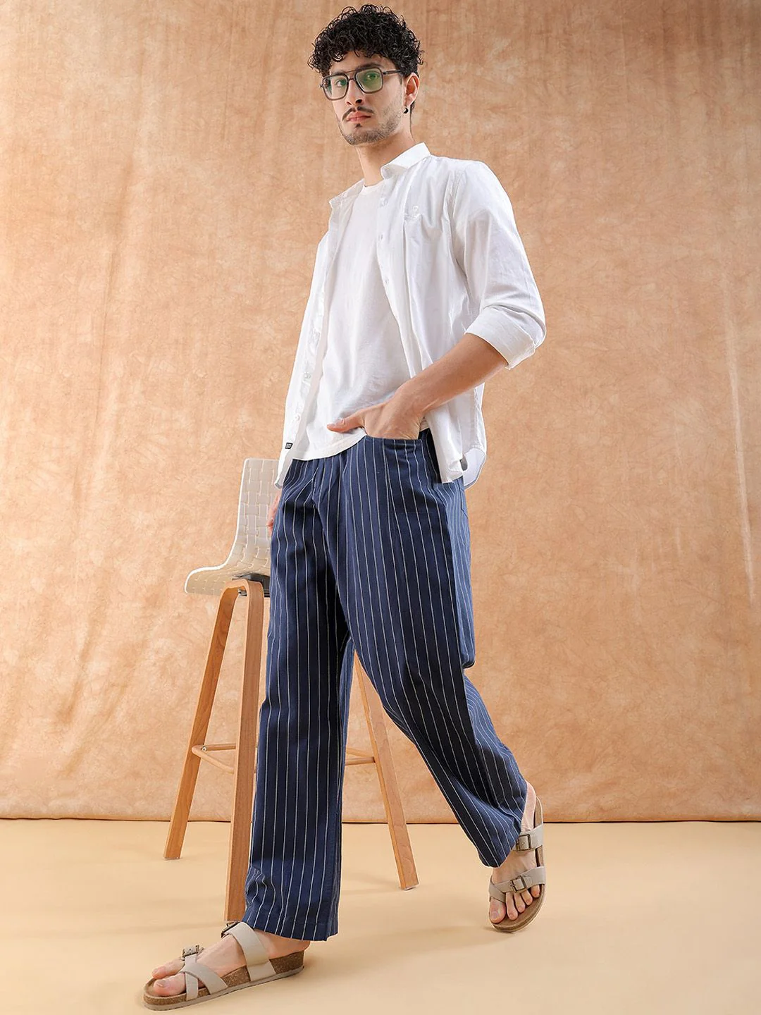 The Indian Garage Co Men Loose Fit Pleated Trousers - Image 5