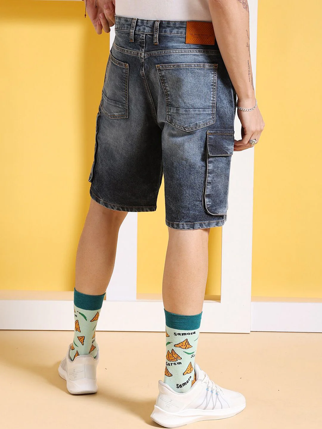 The Indian Garage Co Men Mid Rise Cotton Cargos Shorts - Image 3