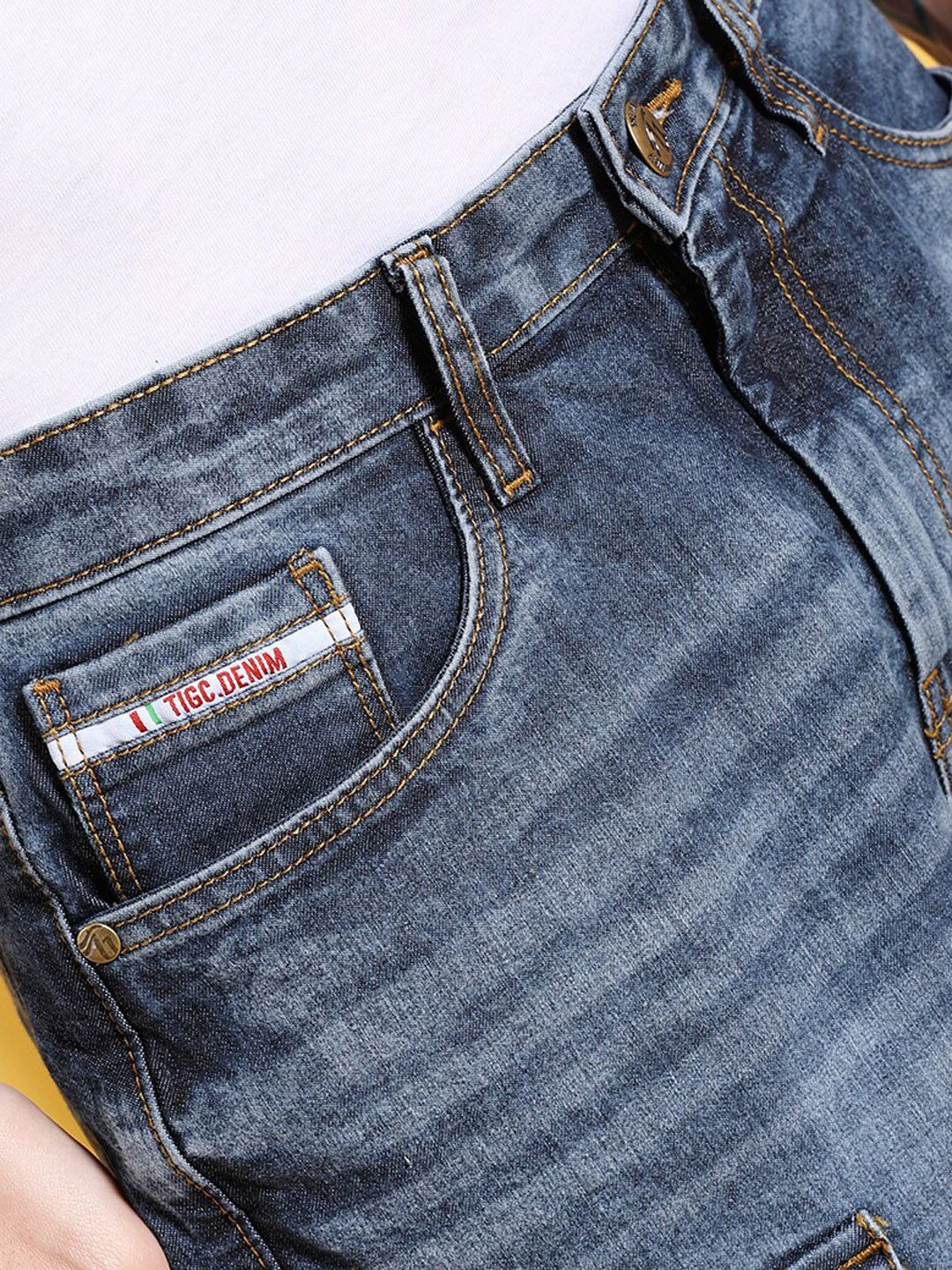 The Indian Garage Co Men Mid Rise Cotton Cargos Shorts - Image 4
