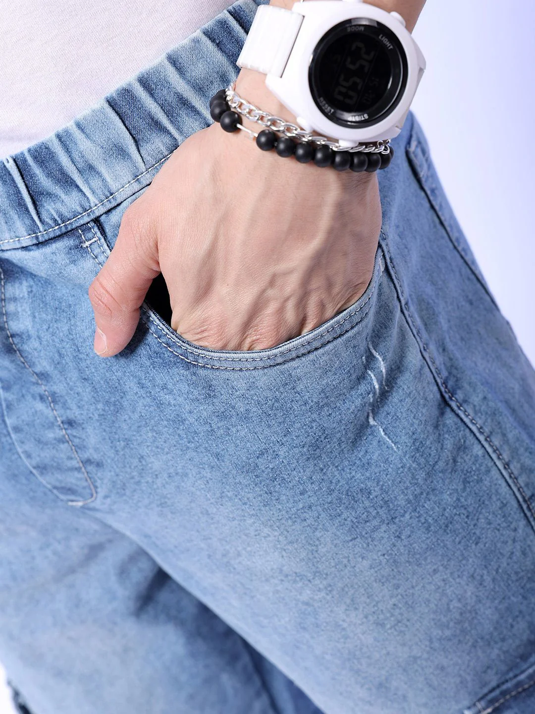 The Indian Garage Co Men Mid-Rise Heavy Fade Stretchable Cargo Jogger Jeans - Image 4