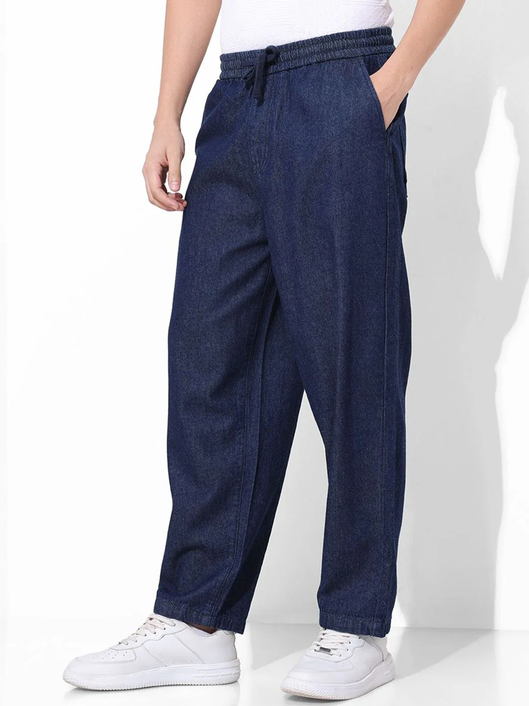 The Indian Garage Co Men Mid-Rise Relaxed Fit Jeans - Image 2
