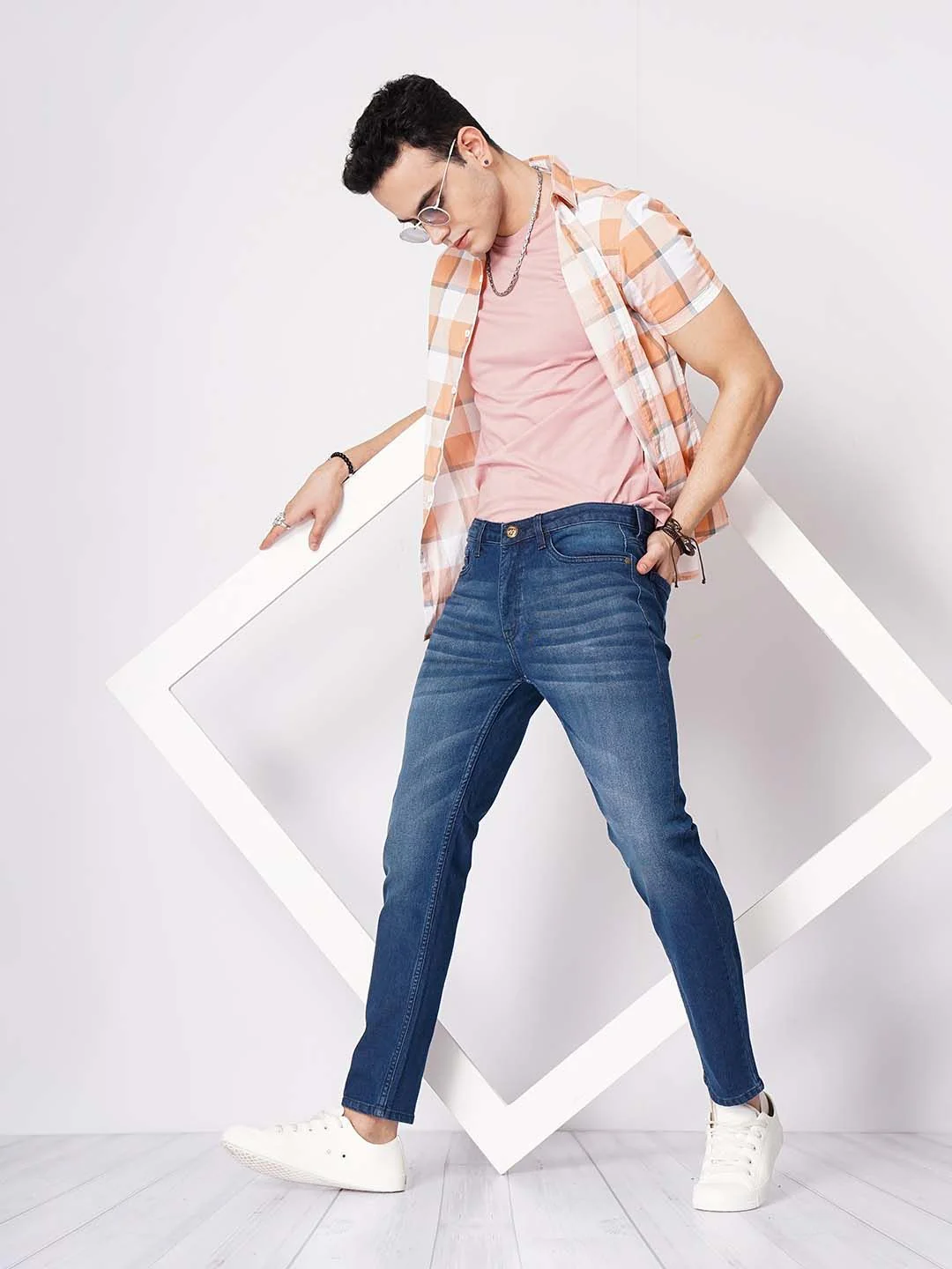 The Indian Garage Co Men Navy Blue Slim Fit Low-Rise Clean Look Stretchable Jeans - Image 4