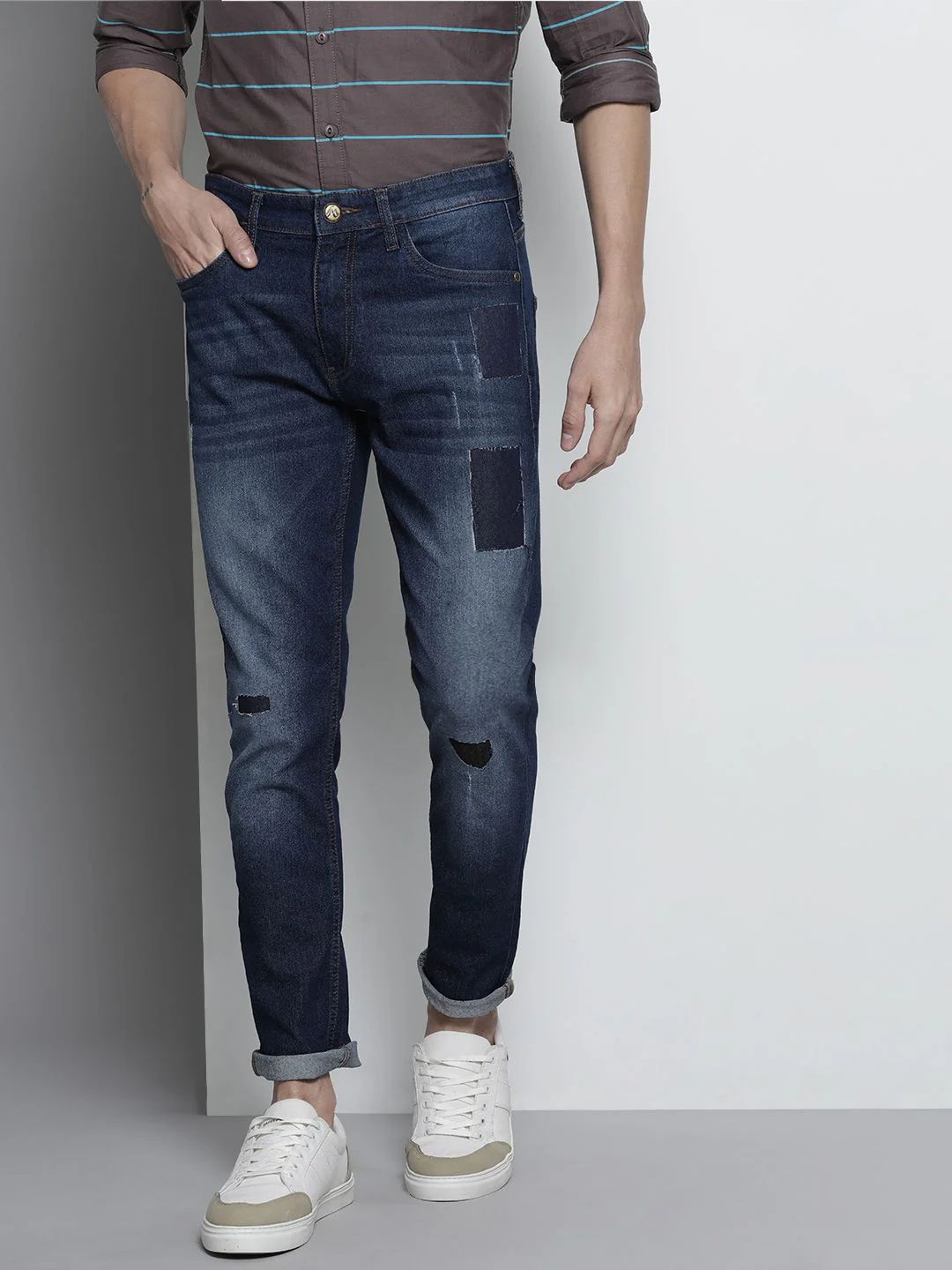The Indian Garage Co Men Navy Blue Slim Fit Mildly Distressed Light Fade Stretchable Jeans - Image 2