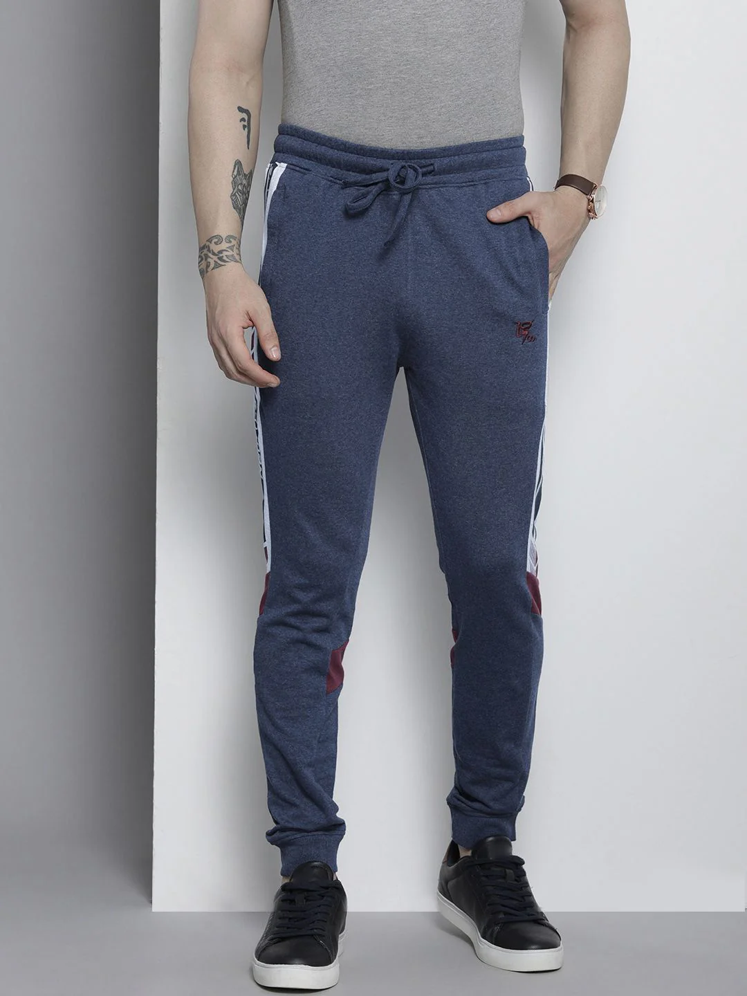 The Indian Garage Co Men Navy Blue & White Printed Jogger - Image 2