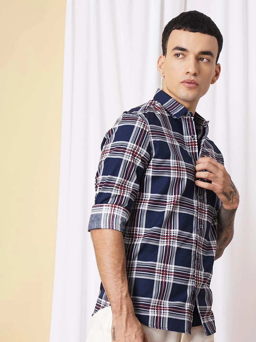 The Indian Garage Co Men Navy Blue & White Slim Fit Tartan Checks Checked Casual Shirt - Image 3