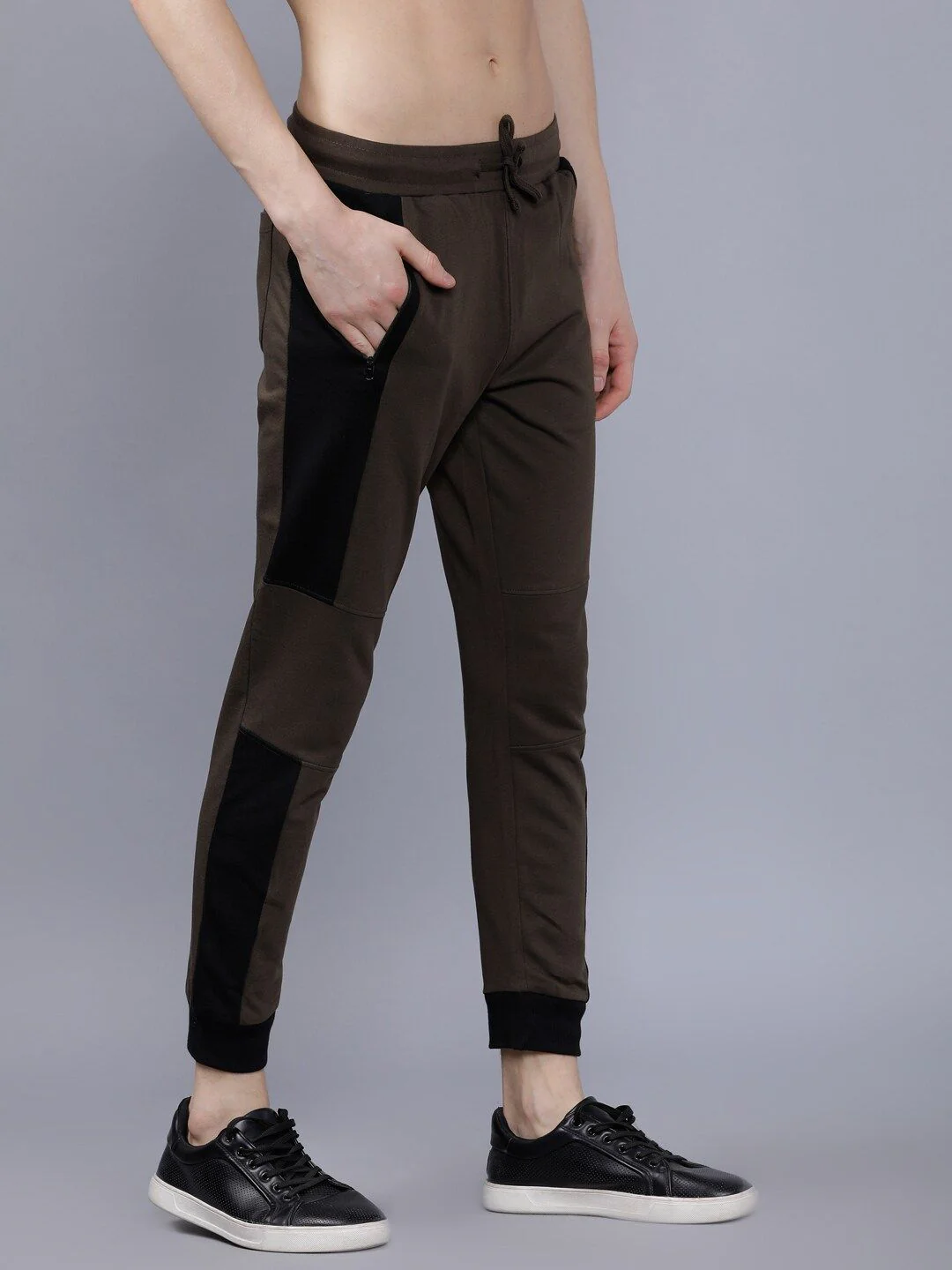 The Indian Garage Co Men Olive-Green & Black Colourblocked Slim-Fit Joggers - Image 2
