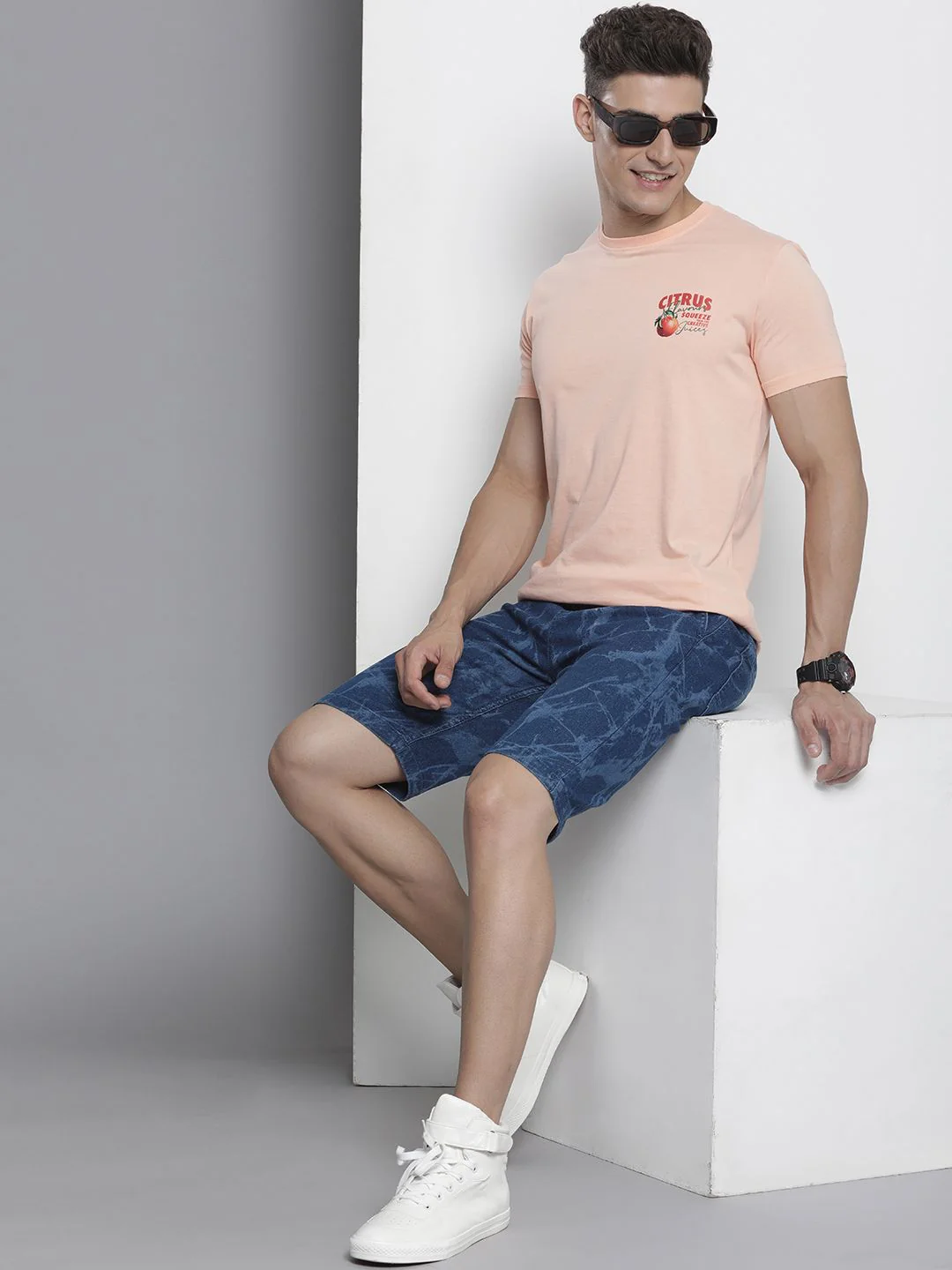 The Indian Garage Co Men Printed Denim Shorts - Image 5
