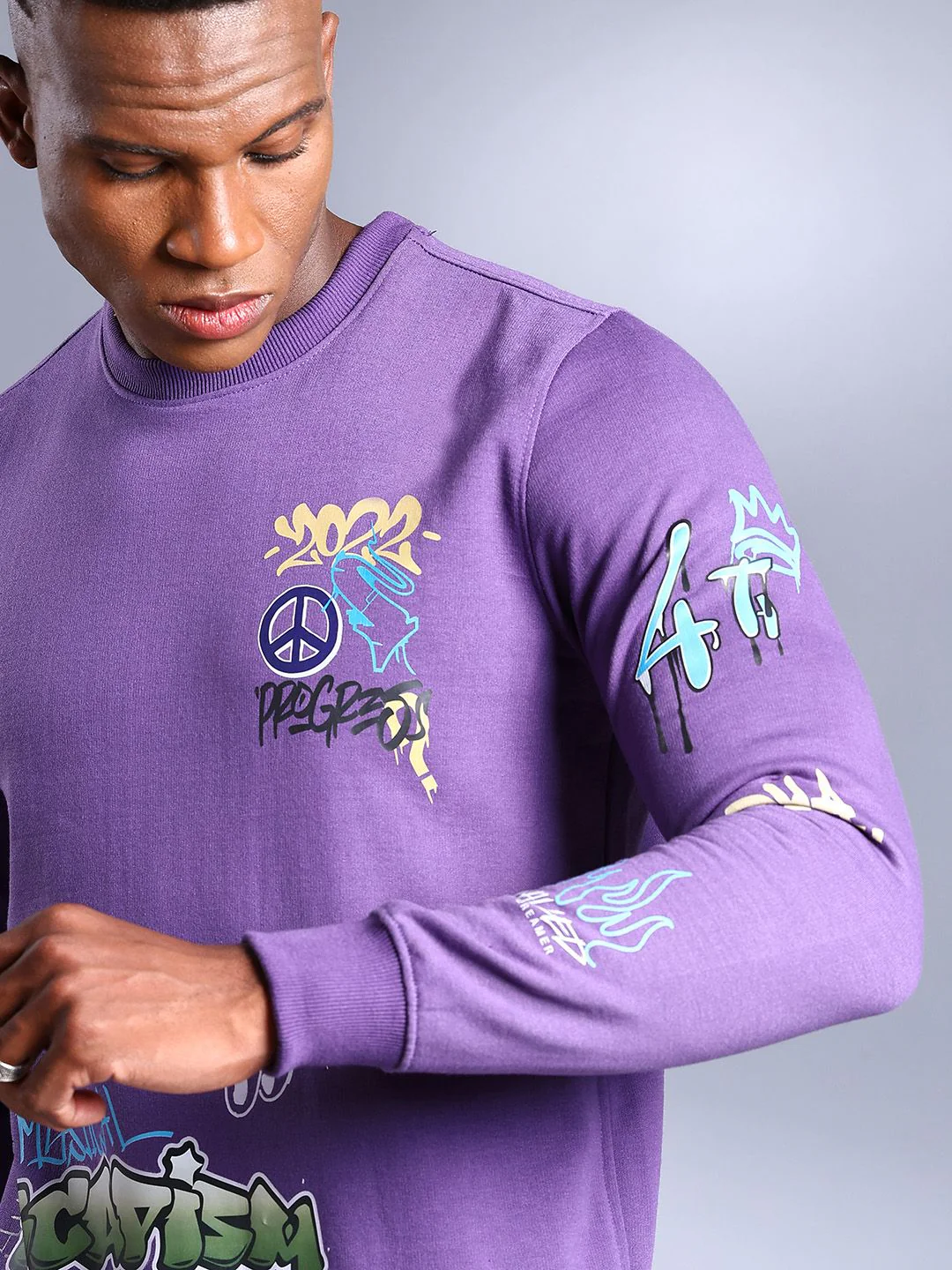 The Indian Garage Co Men Purple Printed Sweatshirt - Image 2