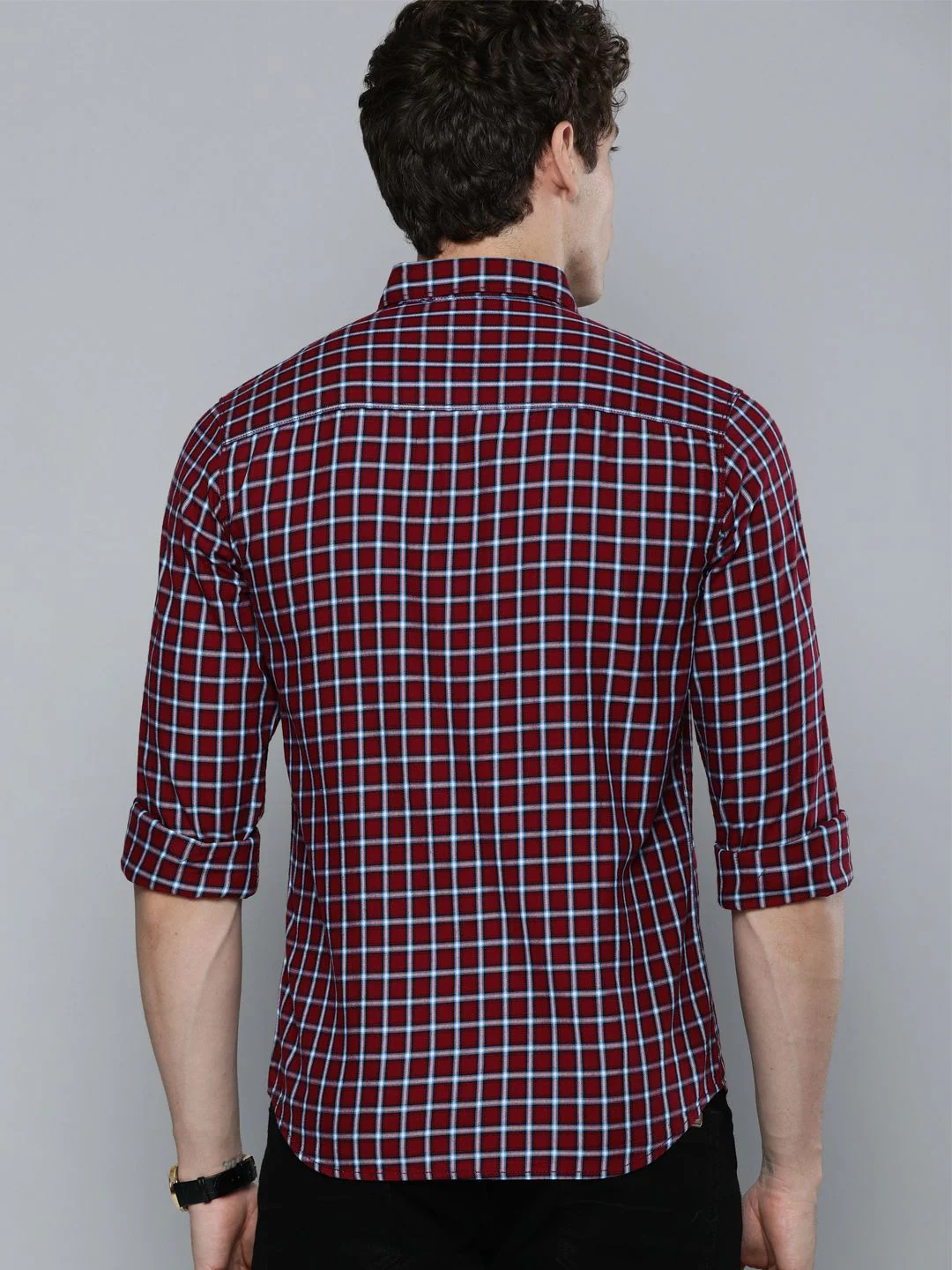 The Indian Garage Co Men Red & Blue Slim Fit Checked Casual Shirt - Image 4