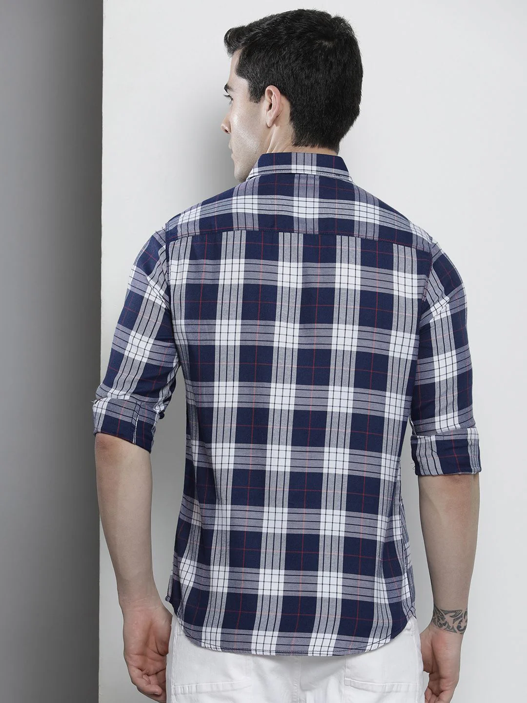 The Indian Garage Co Men Regular Fit Checked Casual Shirt - Image 4