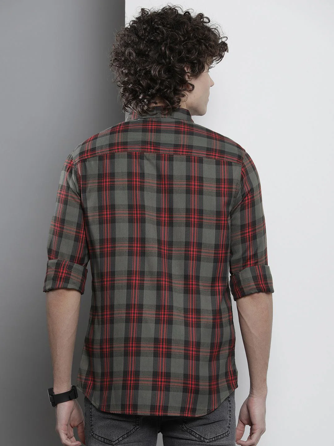 The Indian Garage Co Men Regular Fit Checked Casual Shirt - Image 4