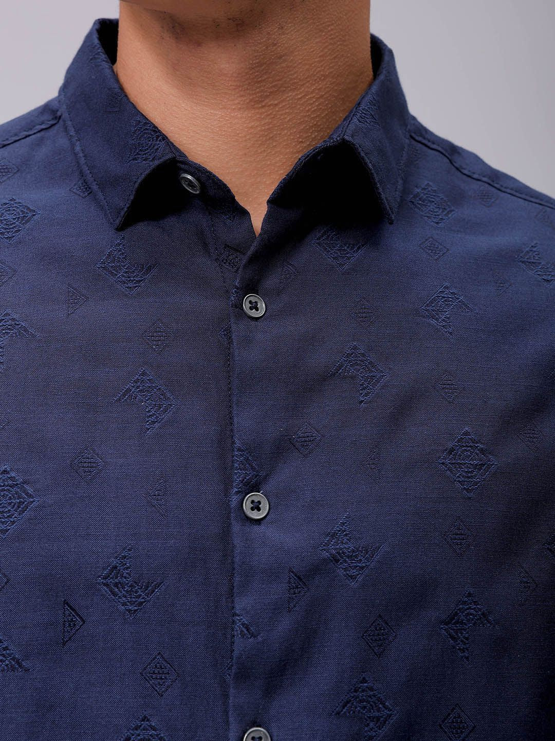 The Indian Garage Co Men Regular Fit Dobby Textured Resortwear Shirt - Image 2