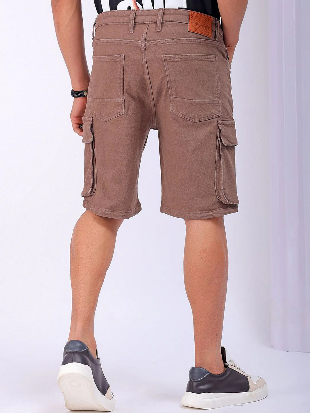 The Indian Garage Co Men Relaxed Fit Cargo Shorts - Image 3