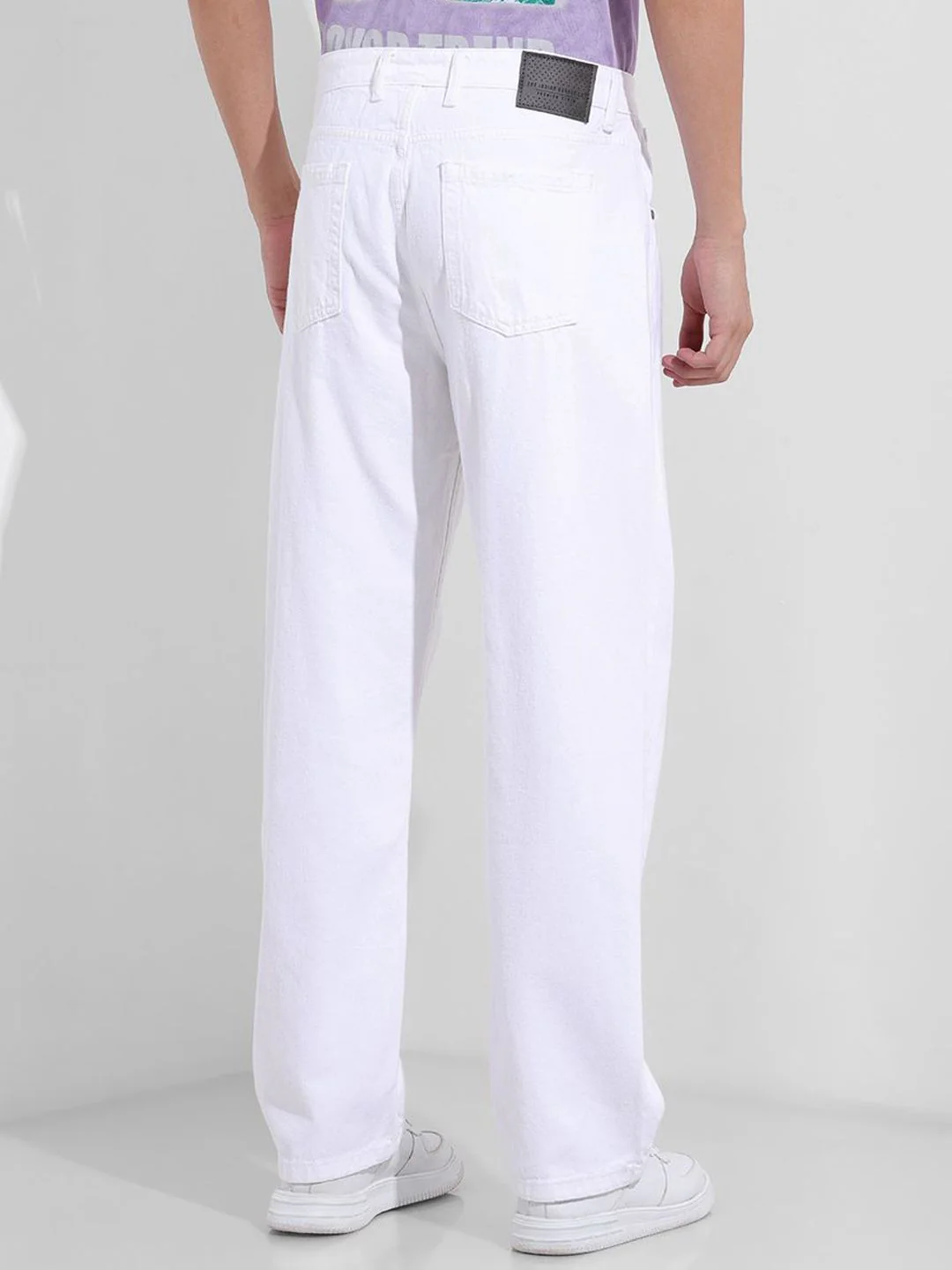The Indian Garage Co Men Relaxed Fit Mid-Rise Cotton Jeans - Image 5