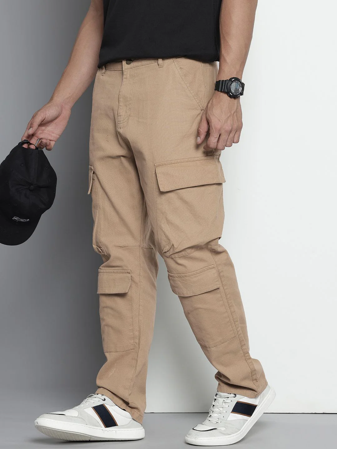 The Indian Garage Co. Men Relaxed Fit Pure Cotton Cargo Trousers
