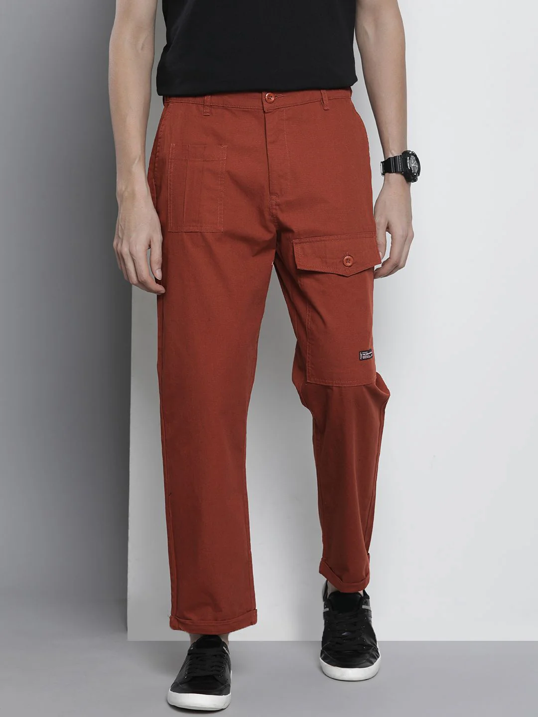 The Indian Garage Co Men Relaxed Fit Pure Cotton Chinos Trousers