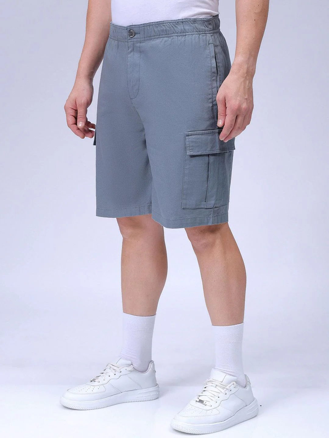 The Indian Garage Co Men Relaxed Fit Pure Cotton Mid-Rise Utility Cargo Shorts - Image 3
