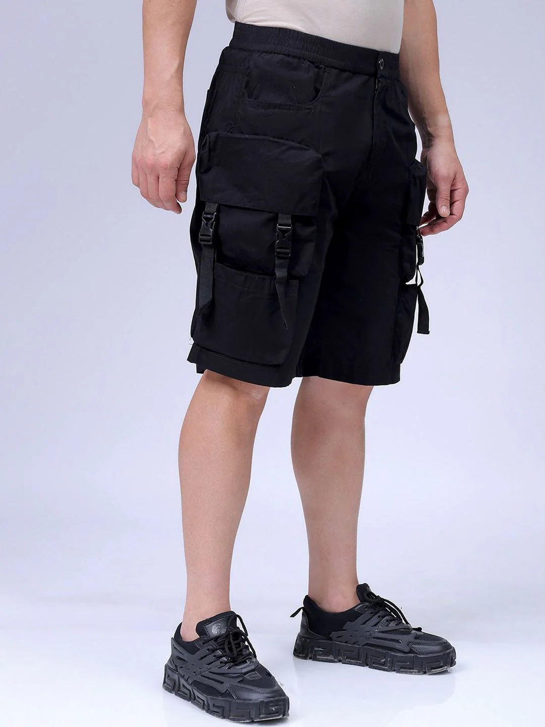 The Indian Garage Co Men Relaxed Fit Pure Cotton Utility Cargo Shorts - Image 2