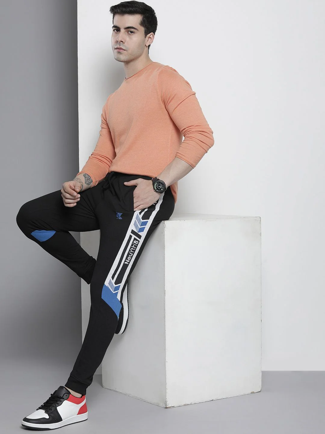 The Indian Garage Co Men Self Design Slim Fit Joggers - Image 5