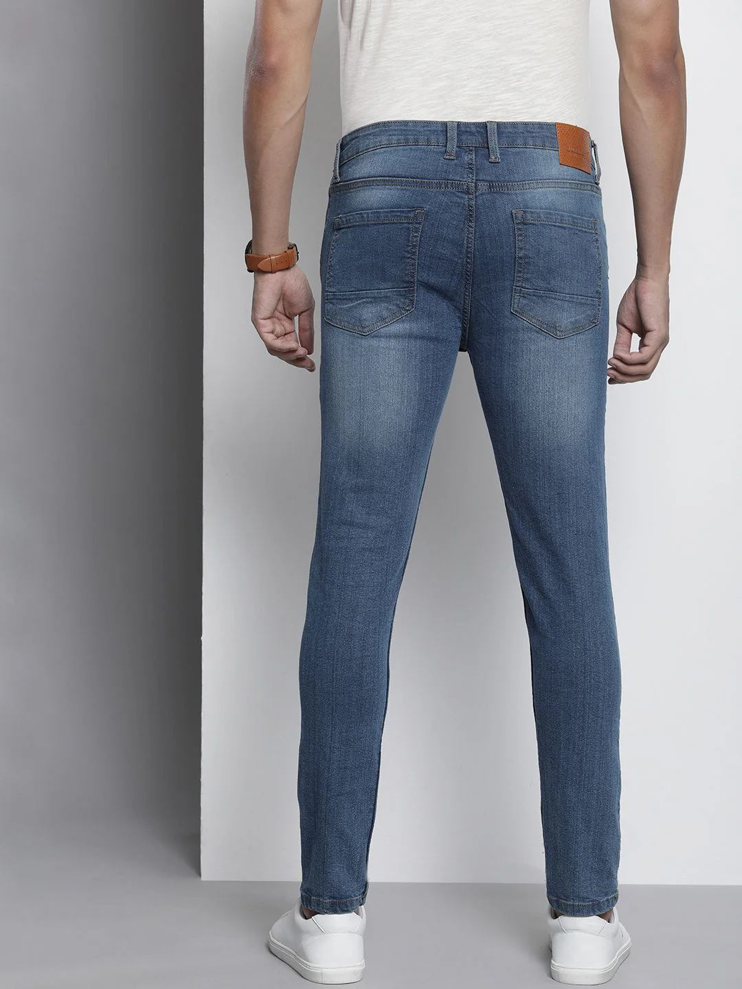 The Indian Garage Co Men Skinny Fit Heavy Fade Stretchable Jeans - Image 3