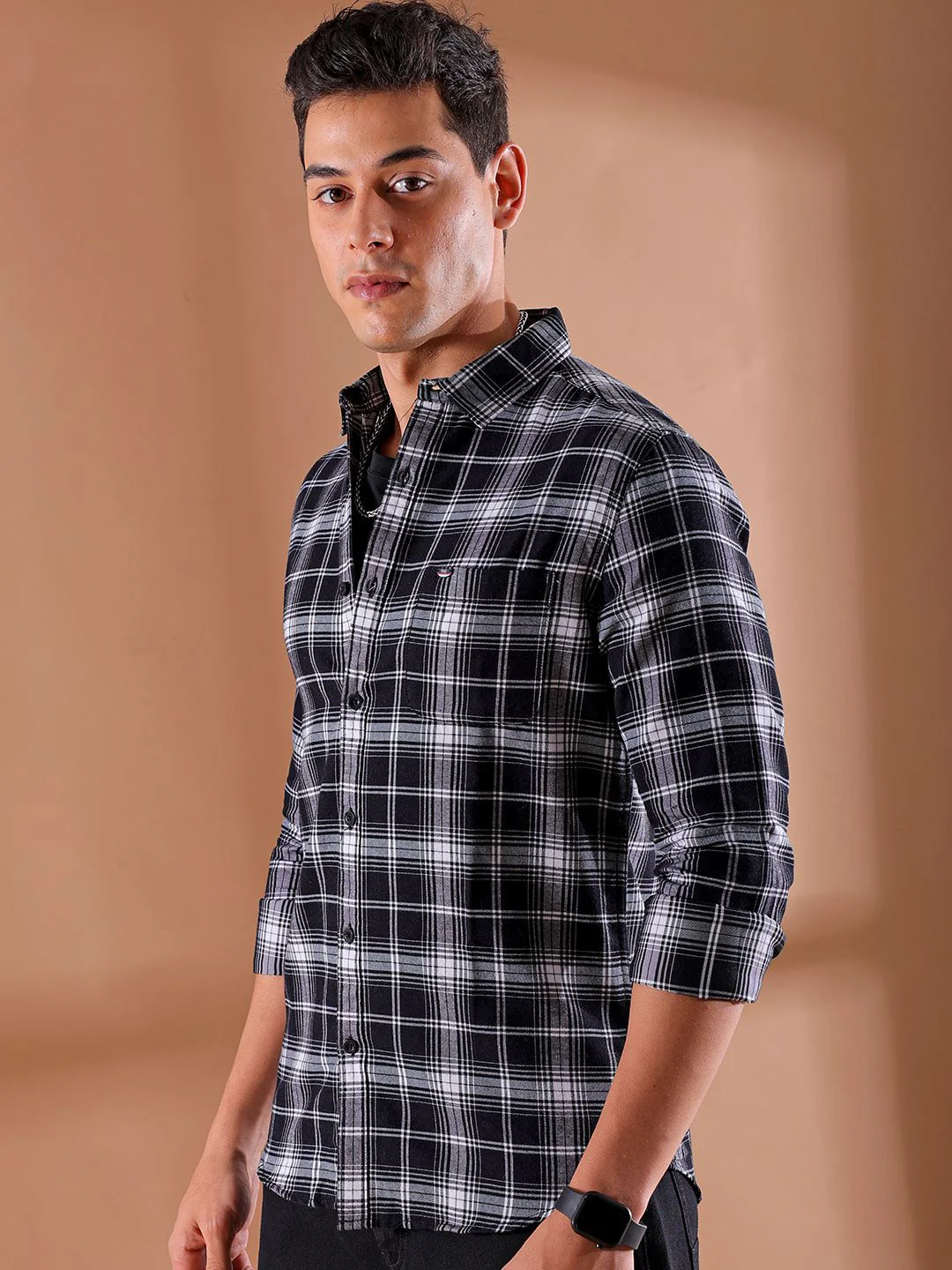 The Indian Garage Co Men Slim Fit Buffalo Checks Opaque Checked Casual Shirt - Image 5