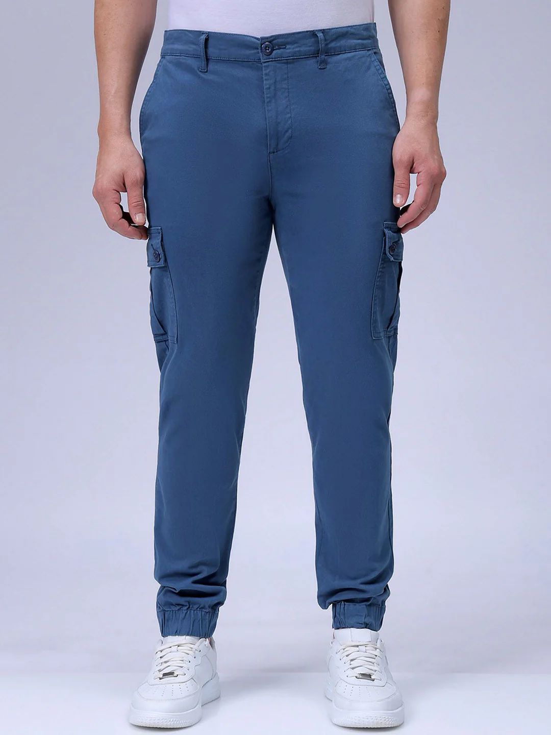 The Indian Garage Co Men Slim Fit Cargo