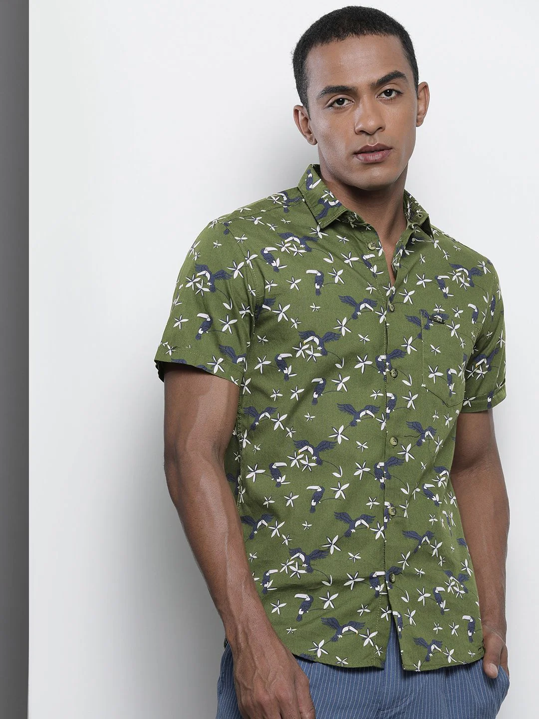 The Indian Garage Co Men Slim Fit Floral Printed Resortwear Shirt - Image 3