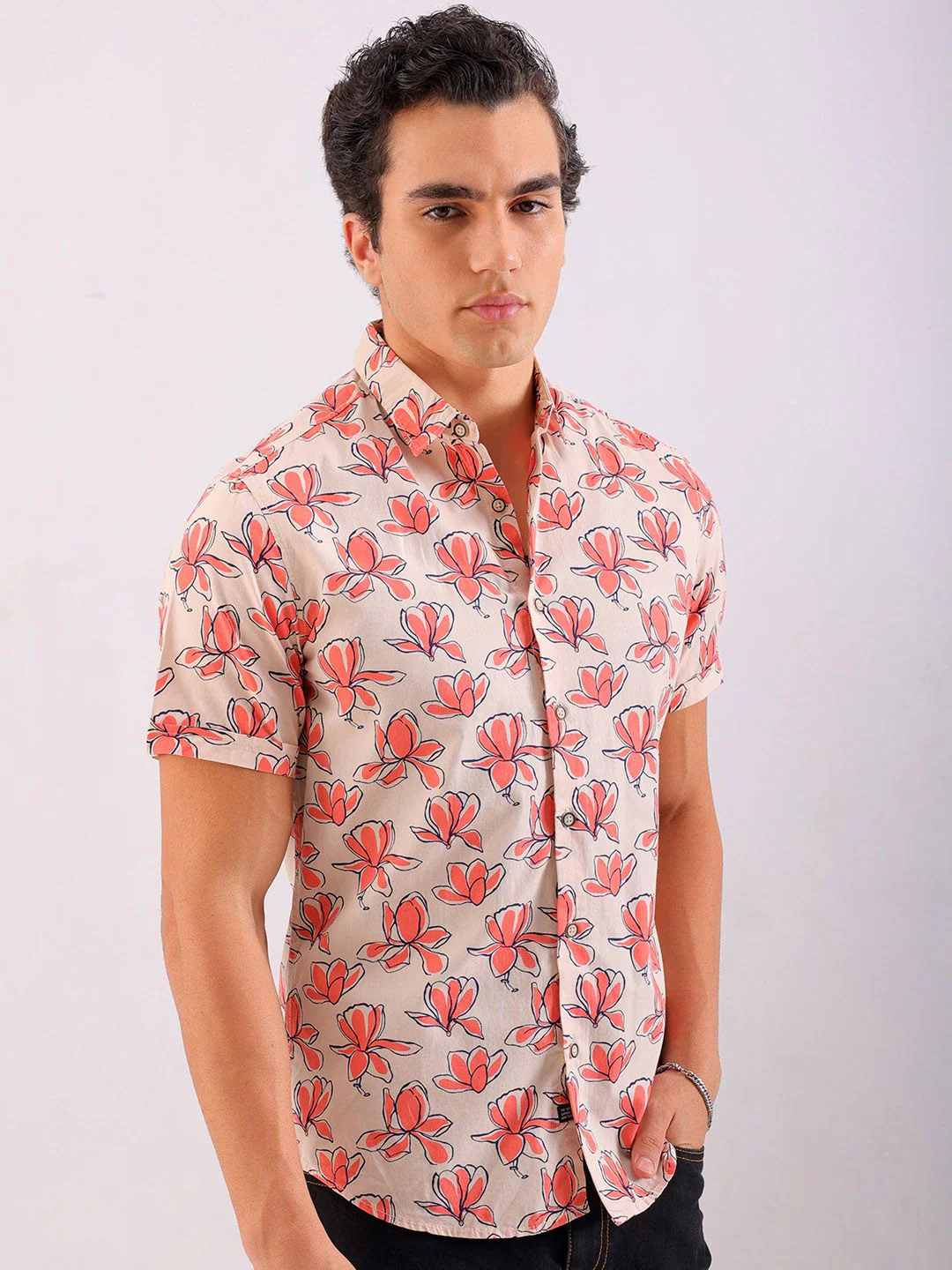 The Indian Garage Co Men Slim Fit Floral Printed Resortwear Shirt - Image 3