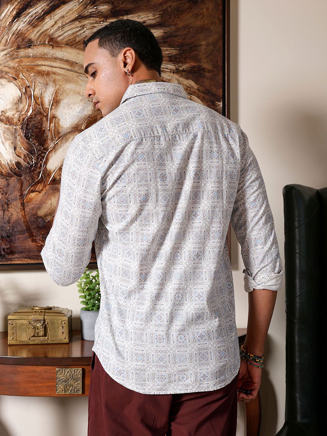The Indian Garage Co Men Slim Fit Indie Printed Resortwear Shirt - Image 4
