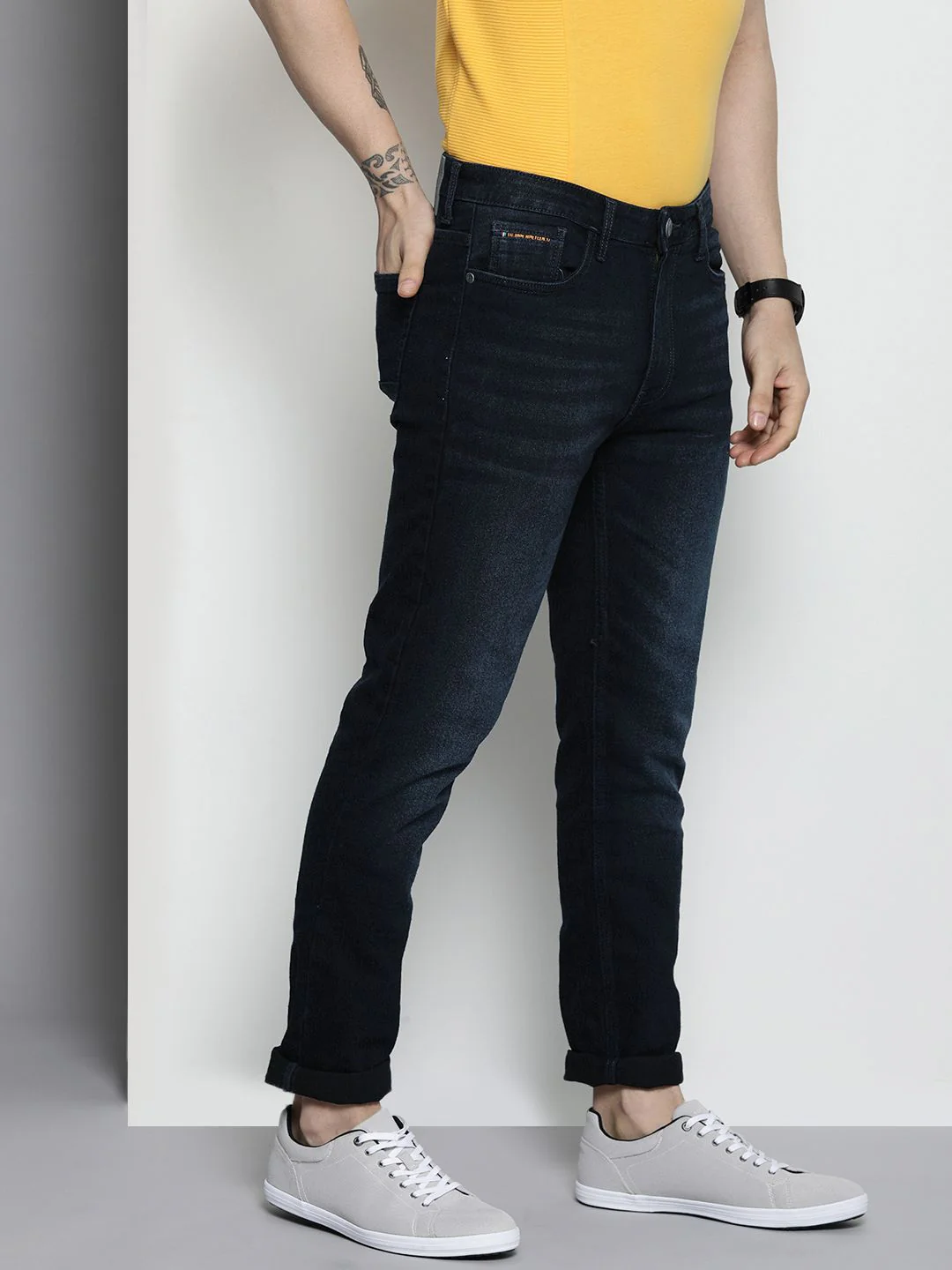 The Indian Garage Co Men Slim Fit Light Fade Stretchable Jeans - Image 2