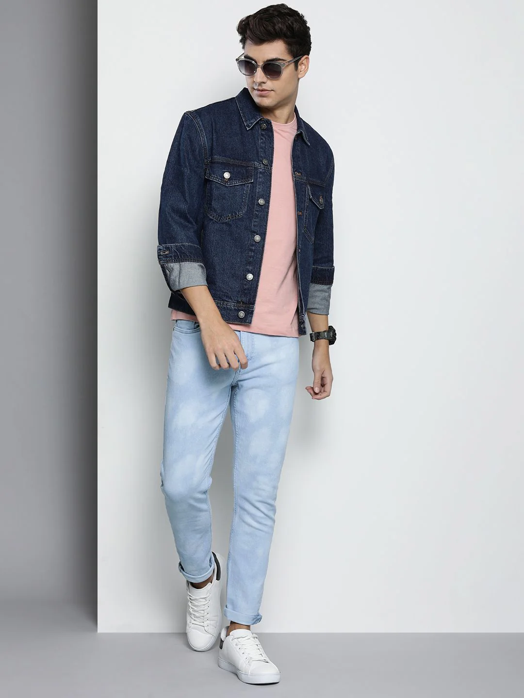 The Indian Garage Co Men Slim Fit Light Fade Stretchable Jeans - Image 5
