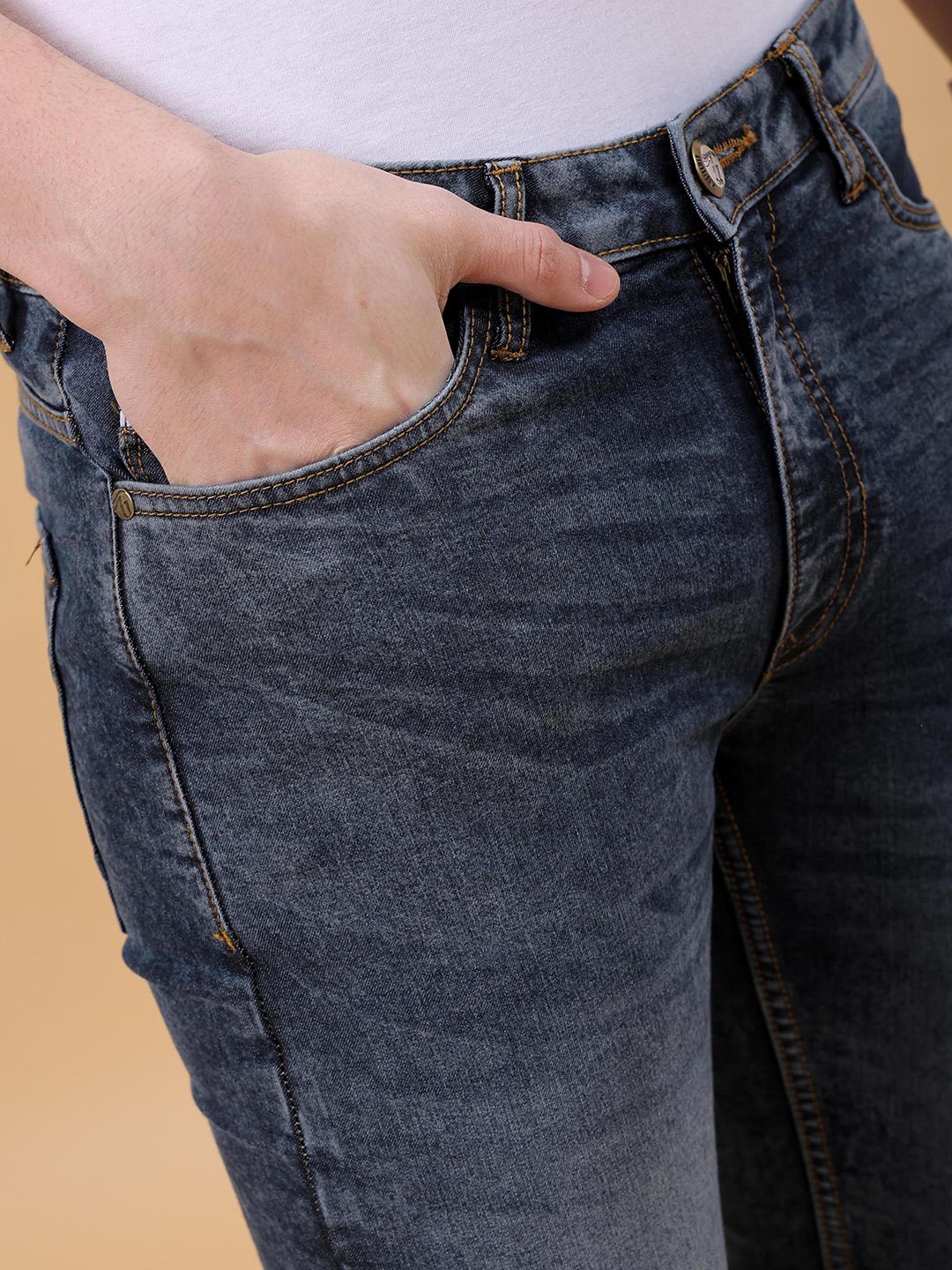 The Indian Garage Co Men Slim Fit Light Fade Stretchable Jeans - Image 6