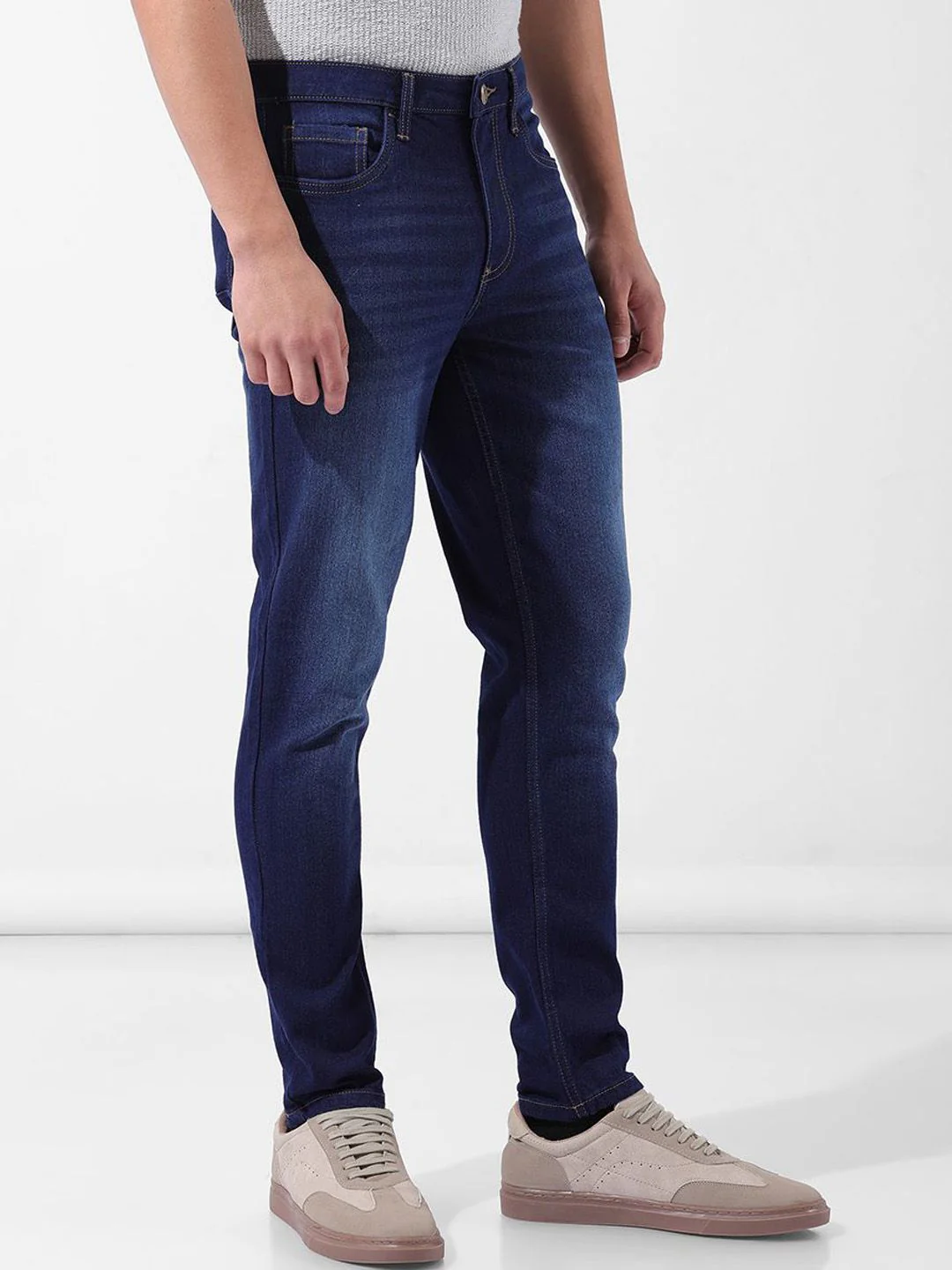 The Indian Garage Co Men Slim Fit Mid-Rise Clean Look No Fade Stretchable Jeans - Image 2
