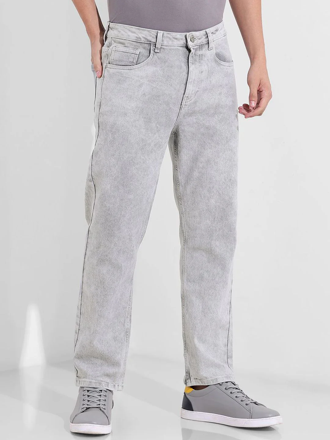 The Indian Garage Co Men Slim Fit Mid-Rise Heavy Fade Jeans - Image 3